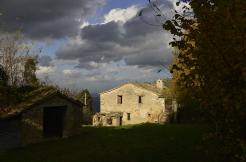 Casolare storico in pietra
