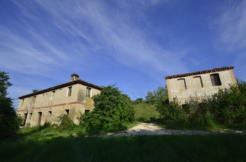 Casolari Vignabianca nel comune di Arcevia