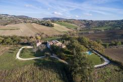 Monastero nelle Marche