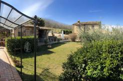 Casale nelle Marche