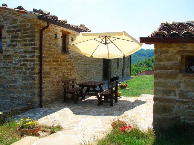 Casale Terre Antiche vicino Urbino