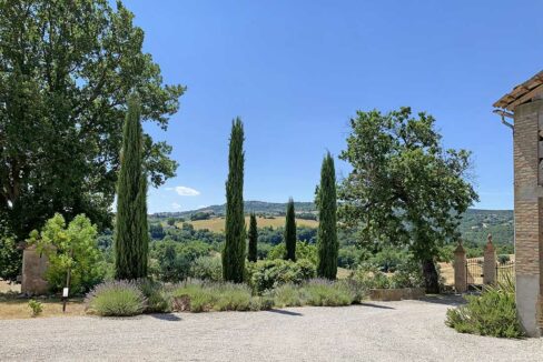 Casale-Colognola-garden