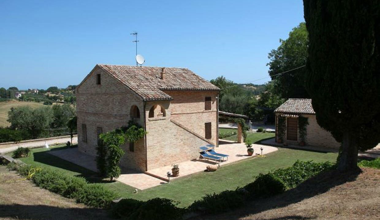 Cà delle Rose a Civitanova Marche MC