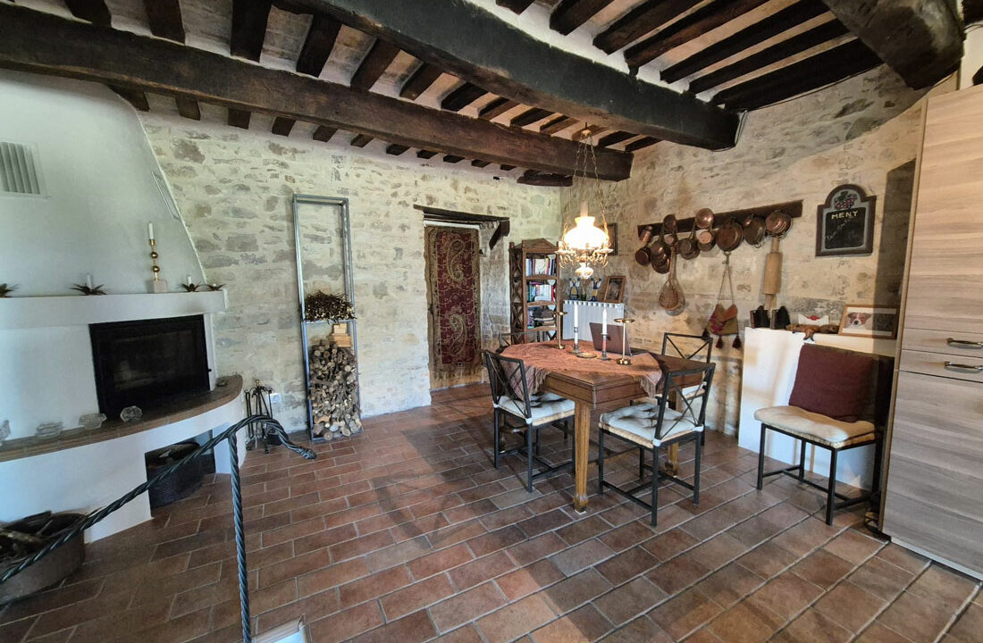 Avenale-nove