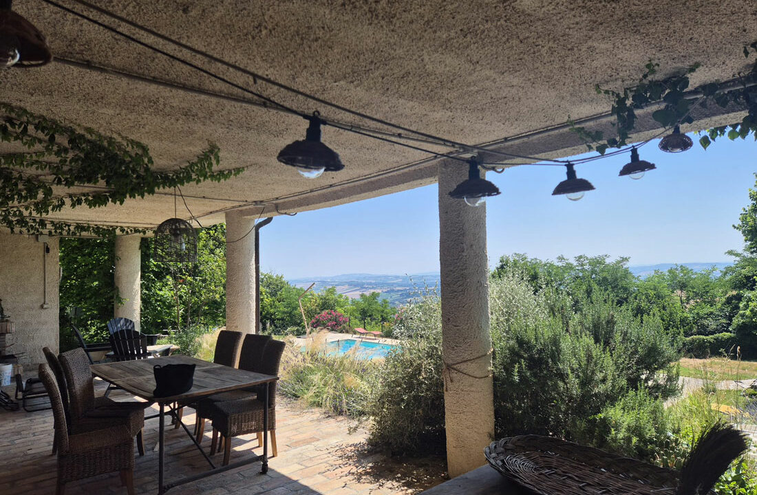 Avenale-quaranta