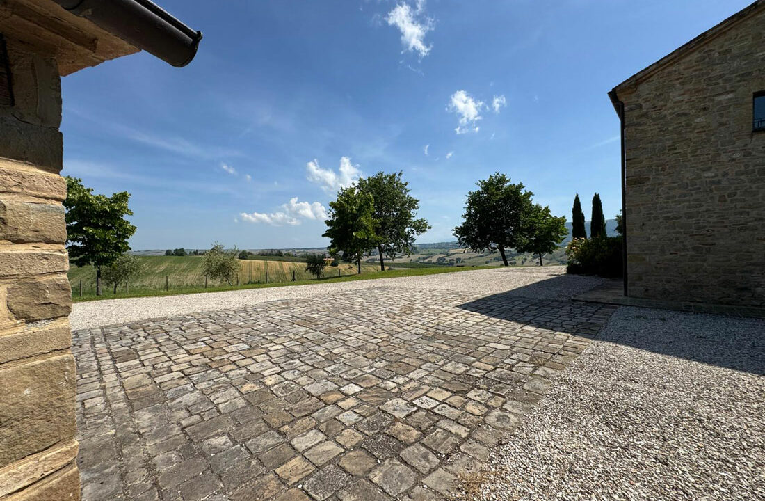 Casa-grande-piscina-cinquantaquattro
