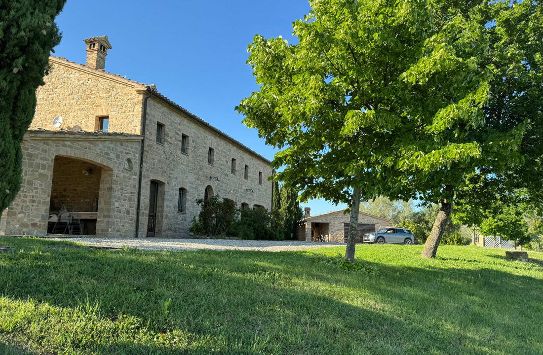 Casa-grande-piscina-nove