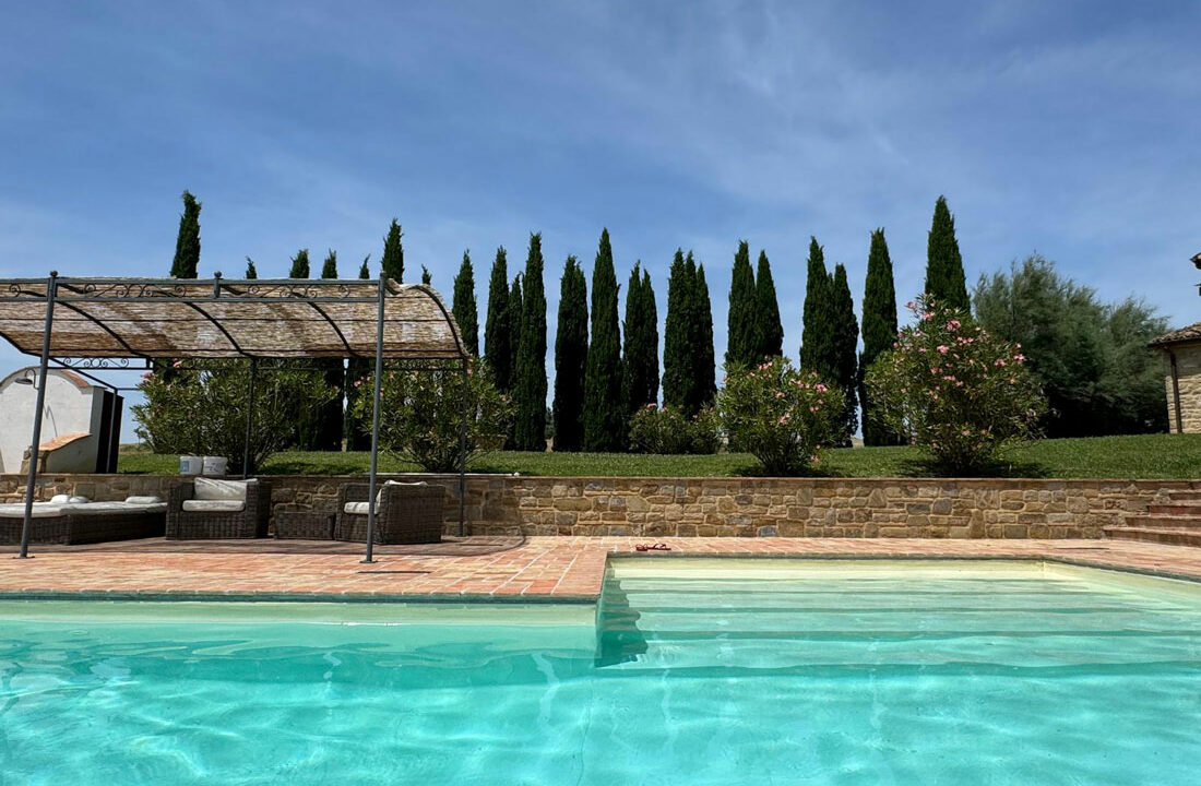 Casa-grande-piscina-quarantanove
