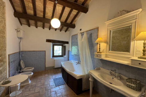 Casa-grande-piscina-ventuno