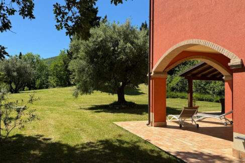 Poggio-san-Vicino-due