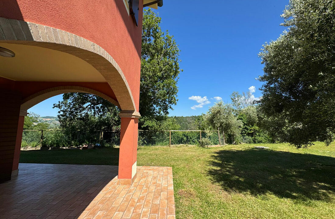 Poggio-san-Vicino-nove