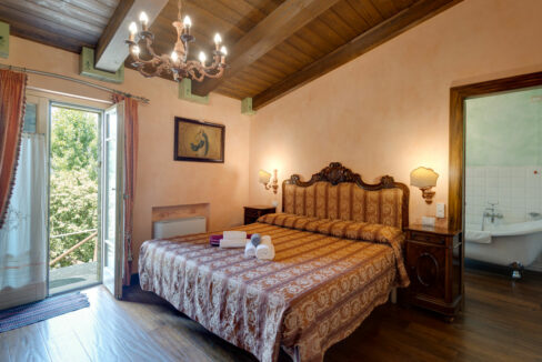 Villa-scuderi-sedici