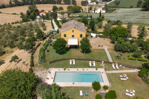 Villa-scuderi-trentanove