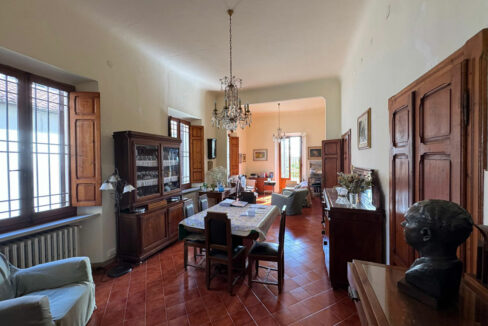 Villa-Strada-otto