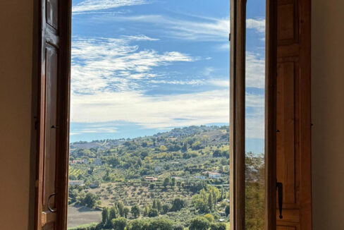 Villa-Strada-ventiquattro