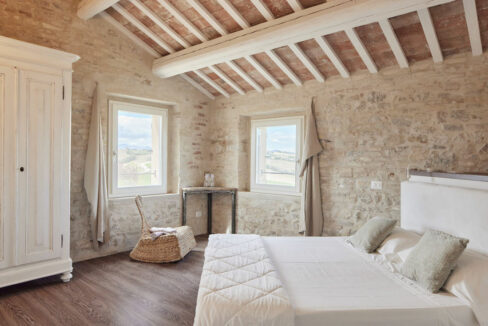 Borgo-della-Spiga-centouno