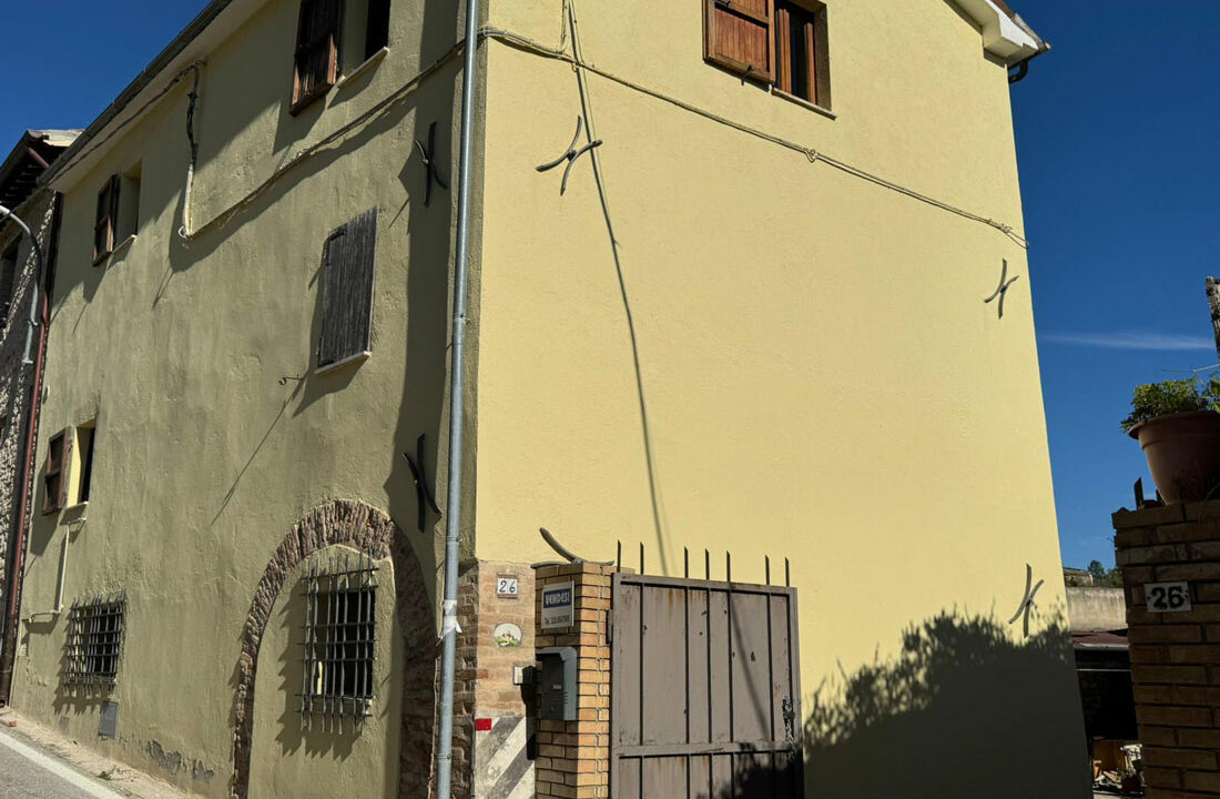 Caccamo-nuovo-trenta