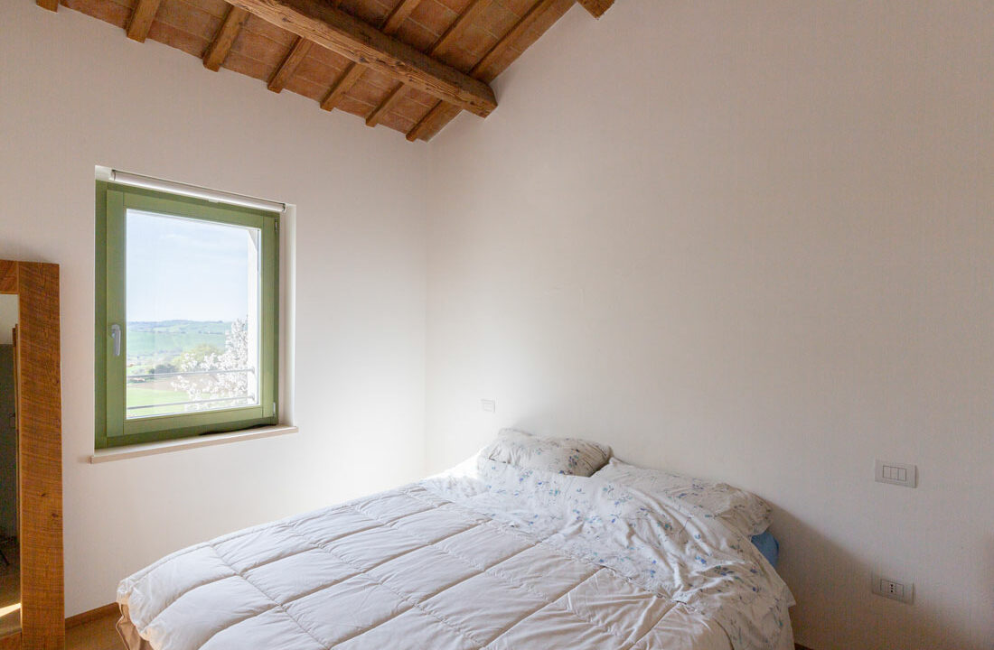 Collina Erika ventidue