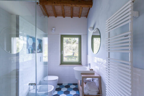 Collina-Erika-ventisette