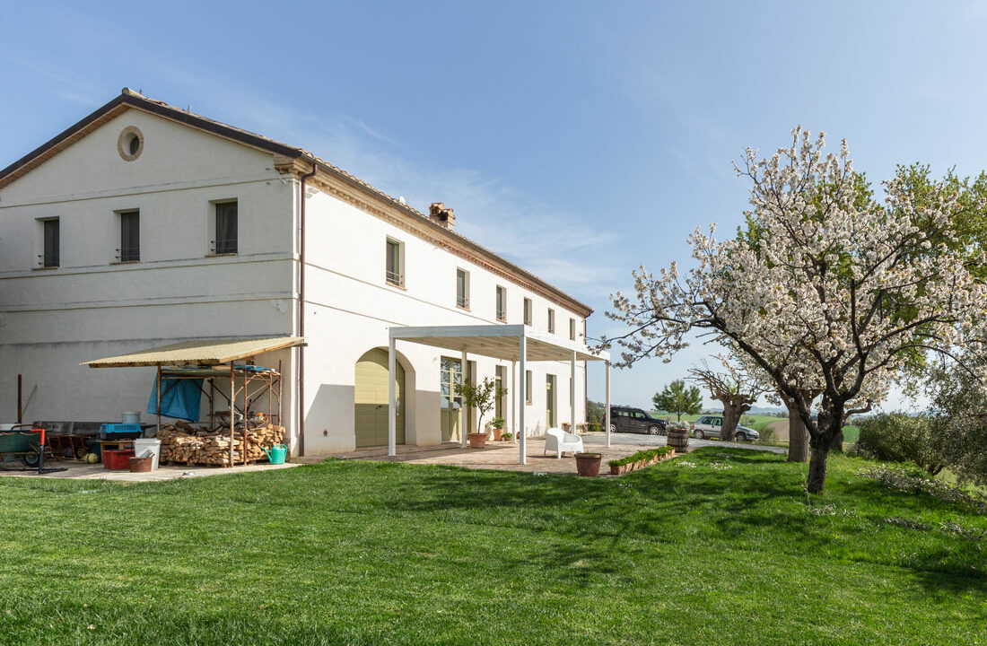 Santa-Maria-Nuova-Erika-diciannove