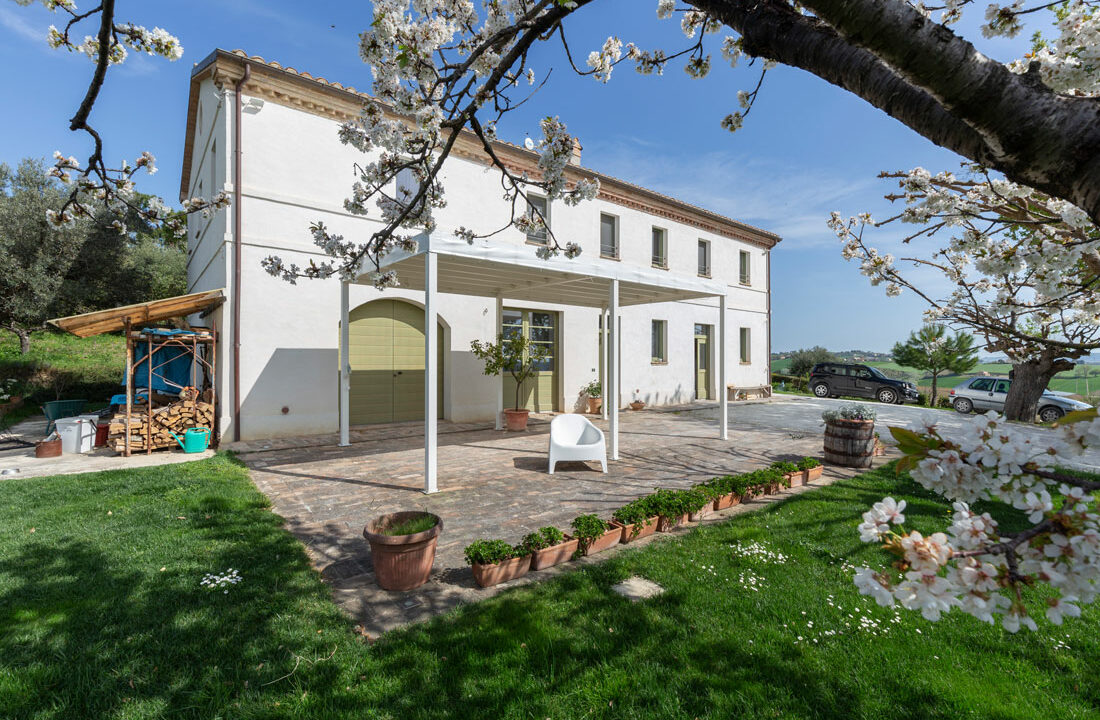 Santa-Maria-Nuova-Erika-diciotto