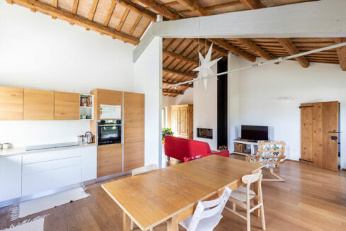 Santa-Maria-Nuova-Erika-sei