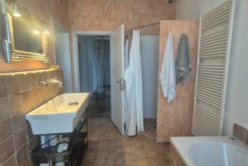 Ridotta-bagno-grande-uno