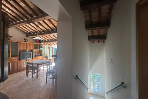 Casa-senza-fondamenta-cinque