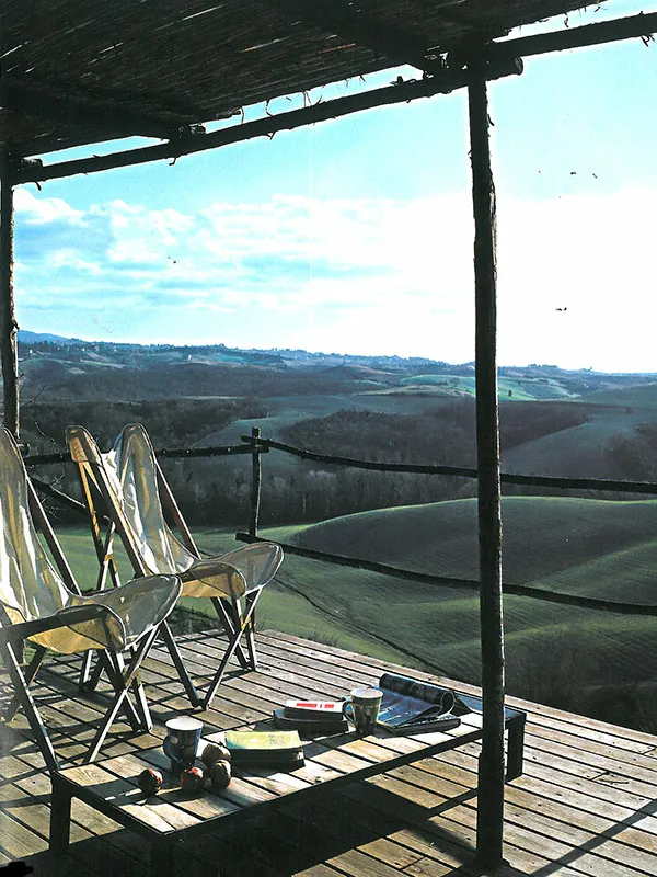 Veduta panoramica da casolare in vendita