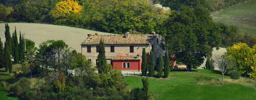 Casali in vendita nelle Marche