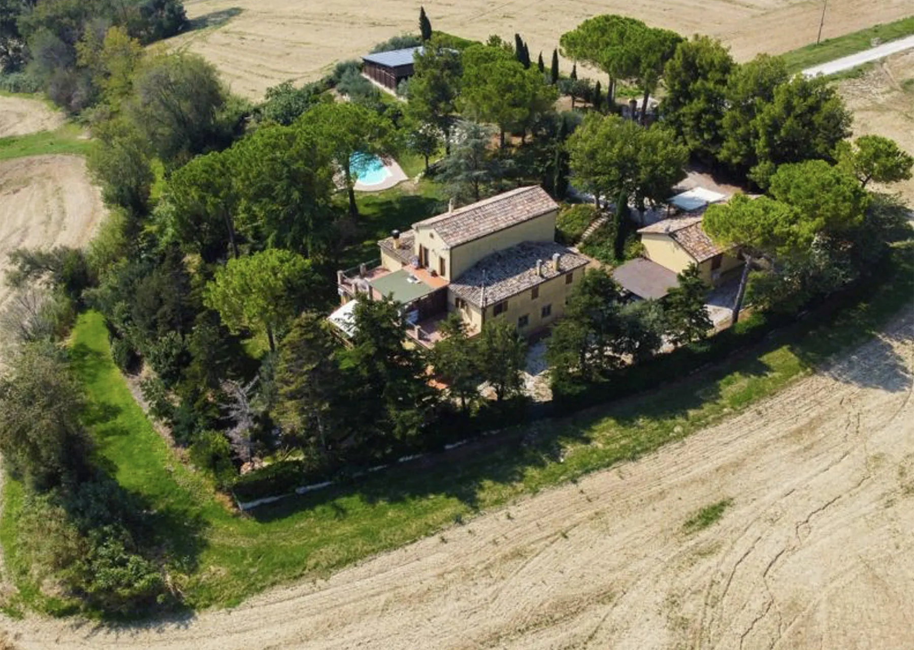 Casale Romantico a Osimo