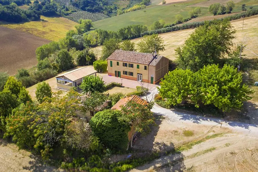 Case di campagna in vendita nelle Marche