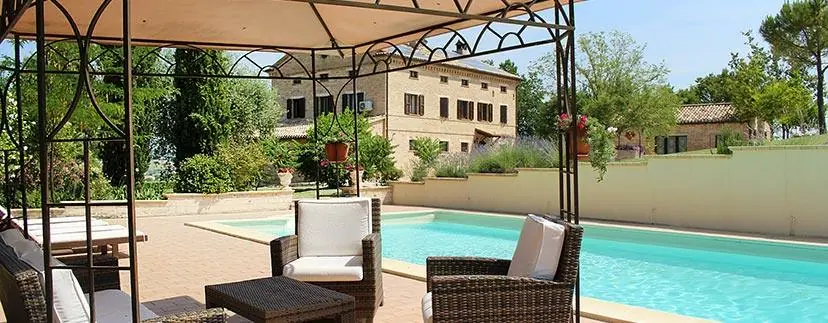 Casale con Spa nelle Marche