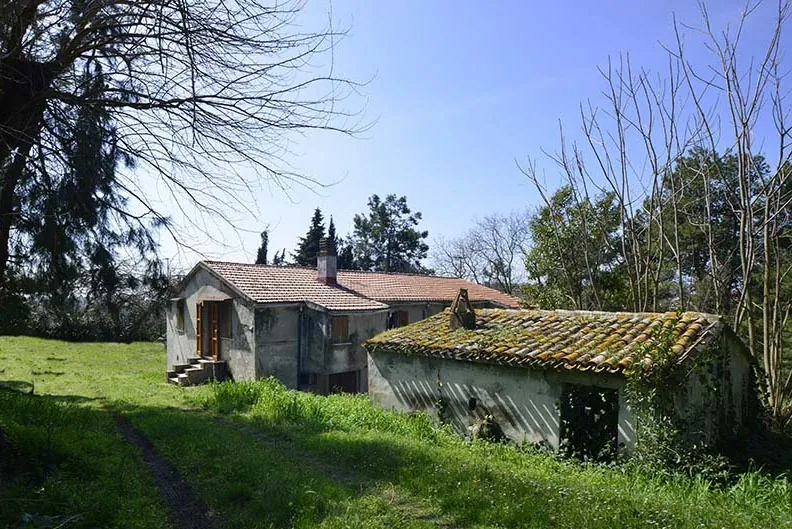 Casale Polverigi da ristrutturare