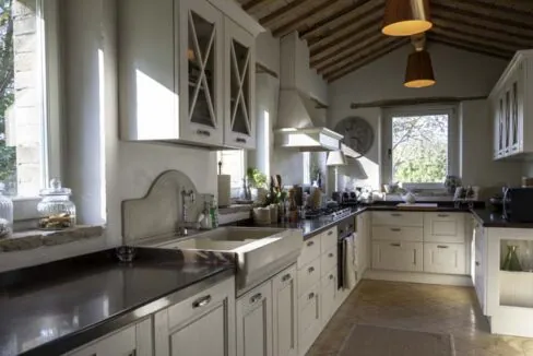 monastero-favari-kitchenette