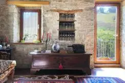 casale-marche-finestra