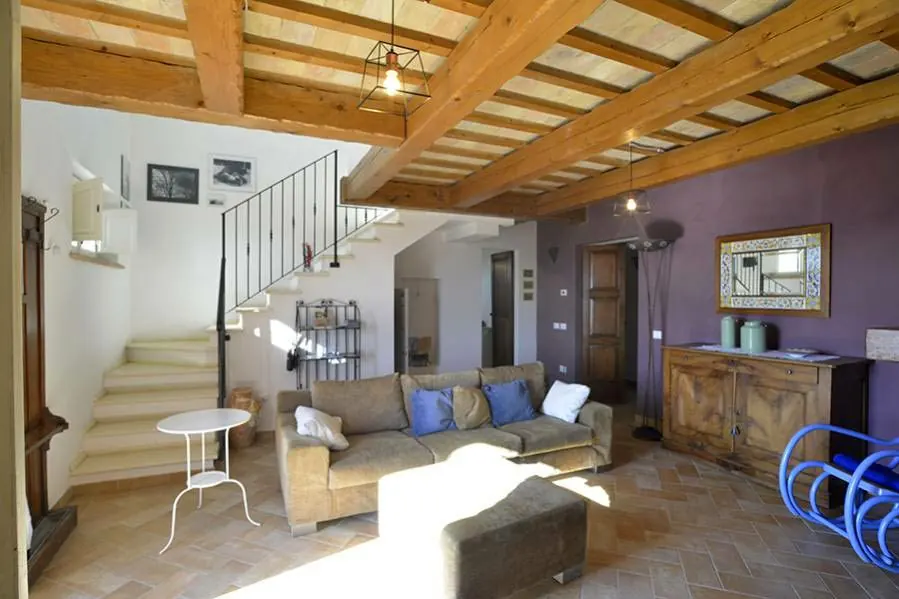 Interno del Casale nel Montefeltro