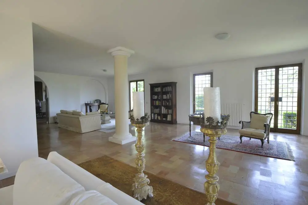 casale-senigallia-candelabri