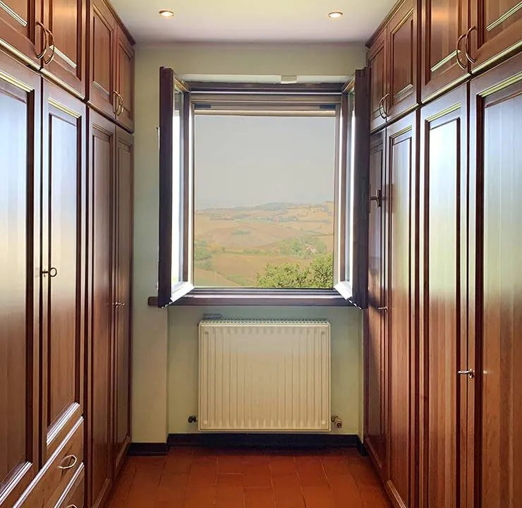 casale-roveresco-cabina-armadio