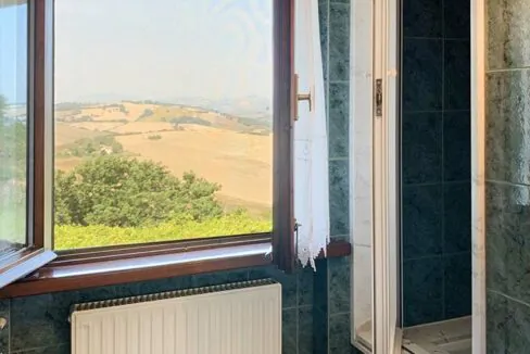casale-roveresco-doccia