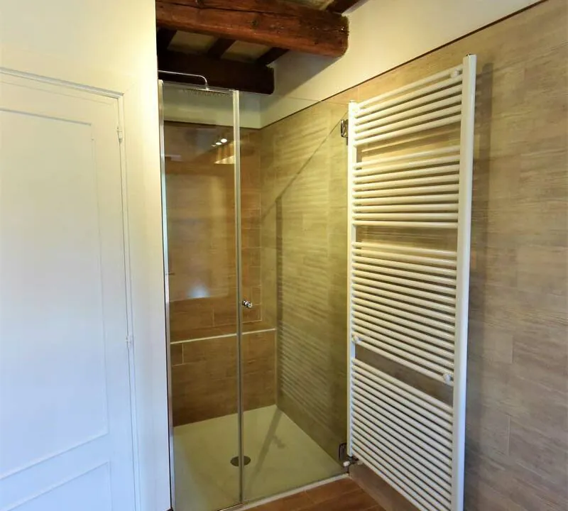 casale-fermo-doccia