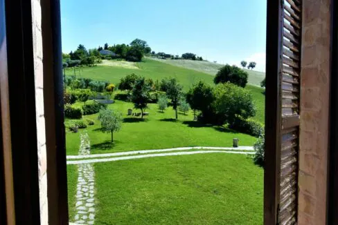 casale-fermo-finestra