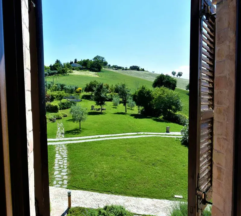 casale-fermo-finestra