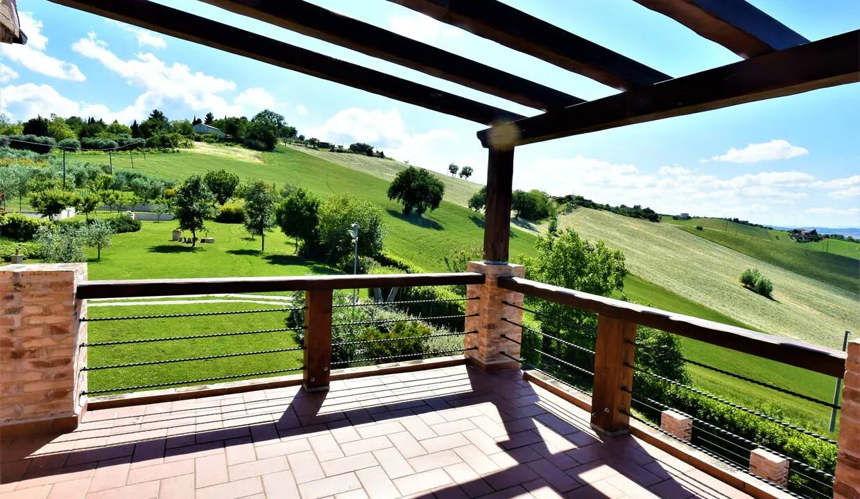 casale-fermo-terrace