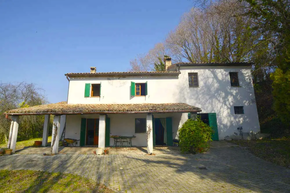 Casale Rossini sui colli di Pesaro