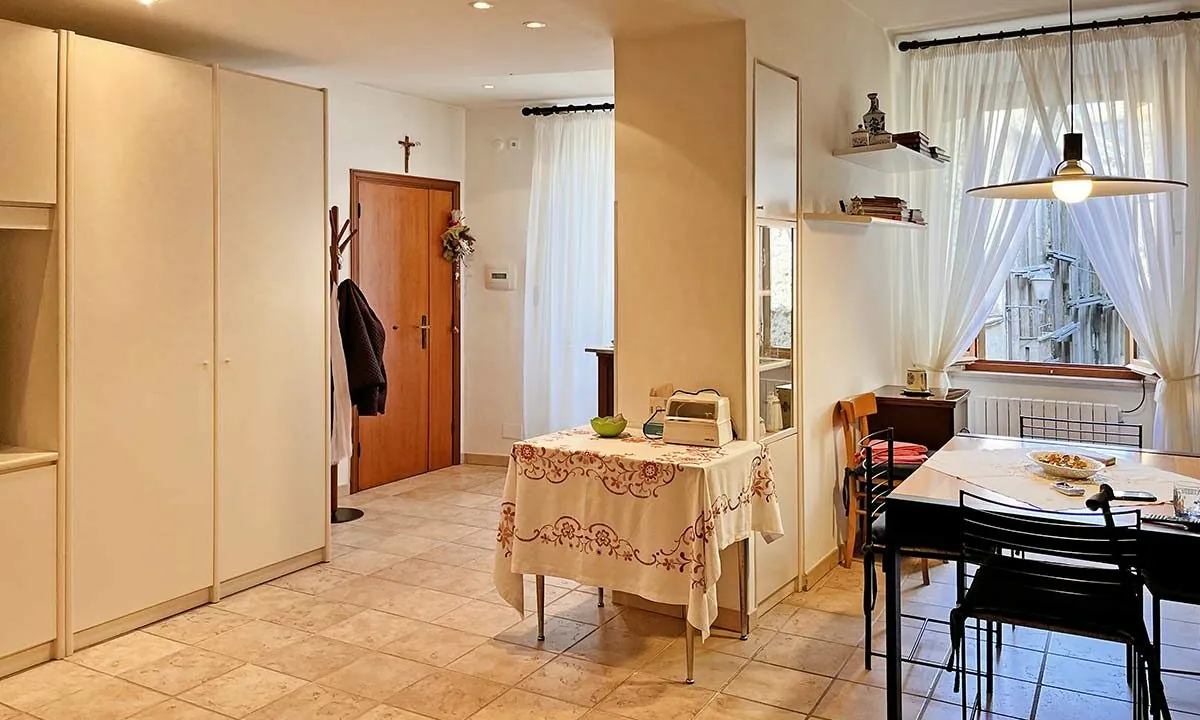 staffolo-appartamento-cucina
