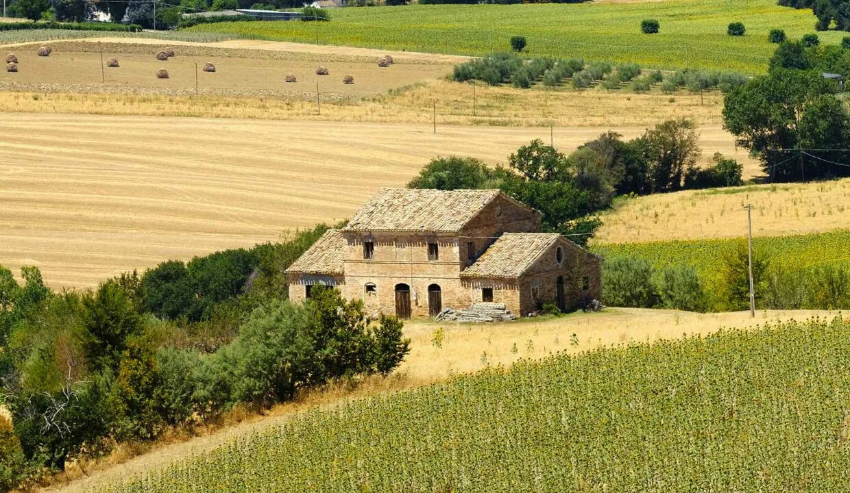 Rustico in vendita, alcune proposte nelle Marche