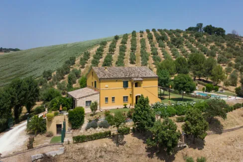 Villa-scuderi-quarantadue