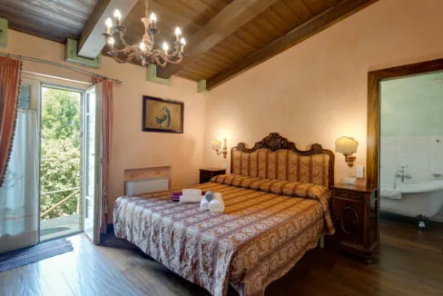 Villa-scuderi-sedici