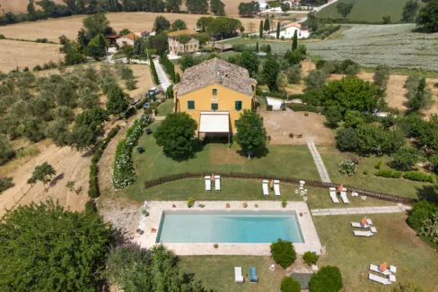 Villa-scuderi-trentanove